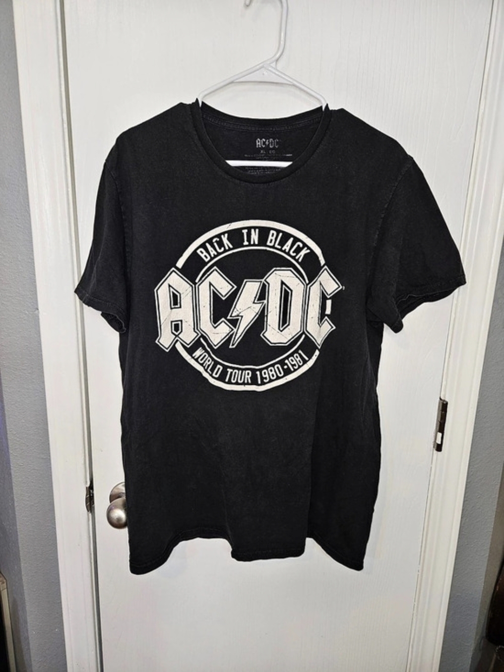 AC/DC Back in Black World Tour 1980-1981 Graphic Band Tee XL